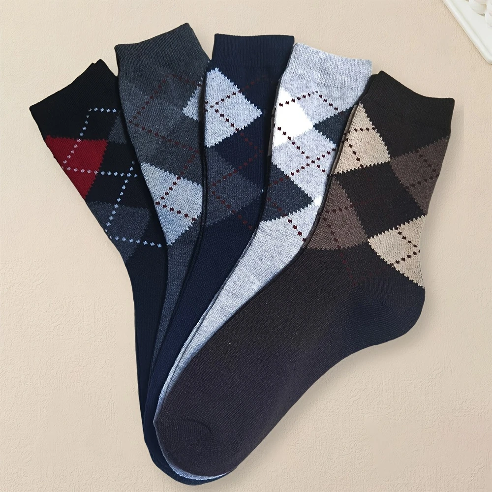 Stylish Men’s Crew Socks – Breathable Trendy Geometric Knit Design (Pack of 5) - Image 3