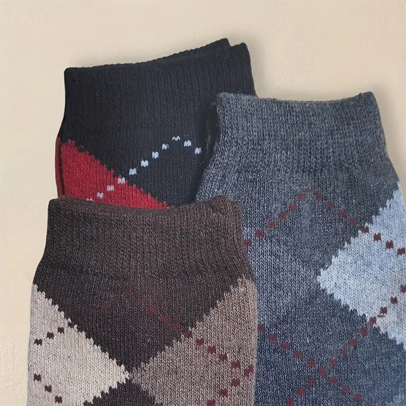 Stylish Men’s Crew Socks – Breathable Trendy Geometric Knit Design (Pack of 5) - Image 6