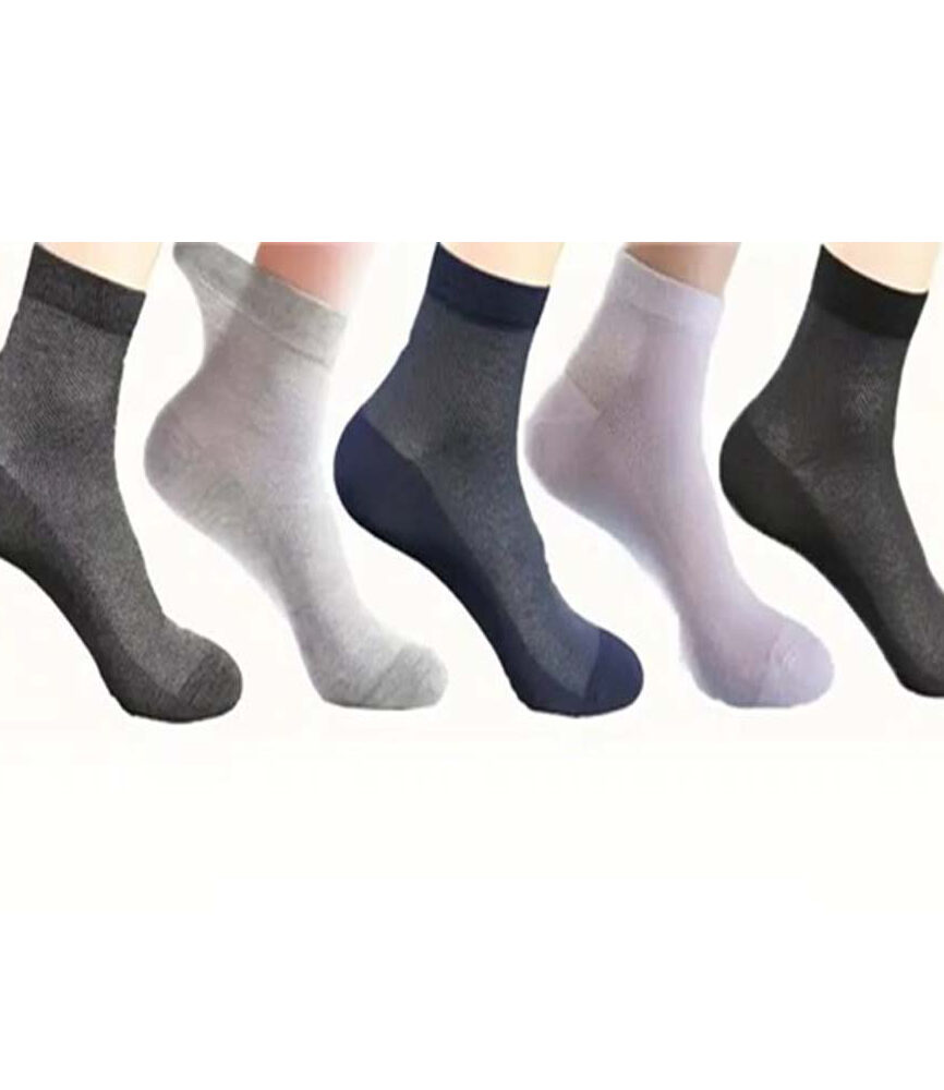 5 Pairs Performance Mesh Ankle Socks on Feet
