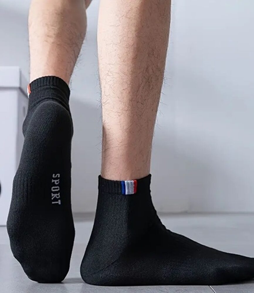 Black Athletic Low-Cut Sock with Ribbon Tab