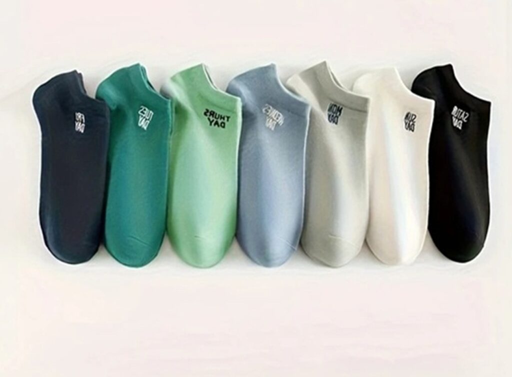 7 Pairs Men's Days of the Week Low-Cut Ankle Socks Monday to Sunday