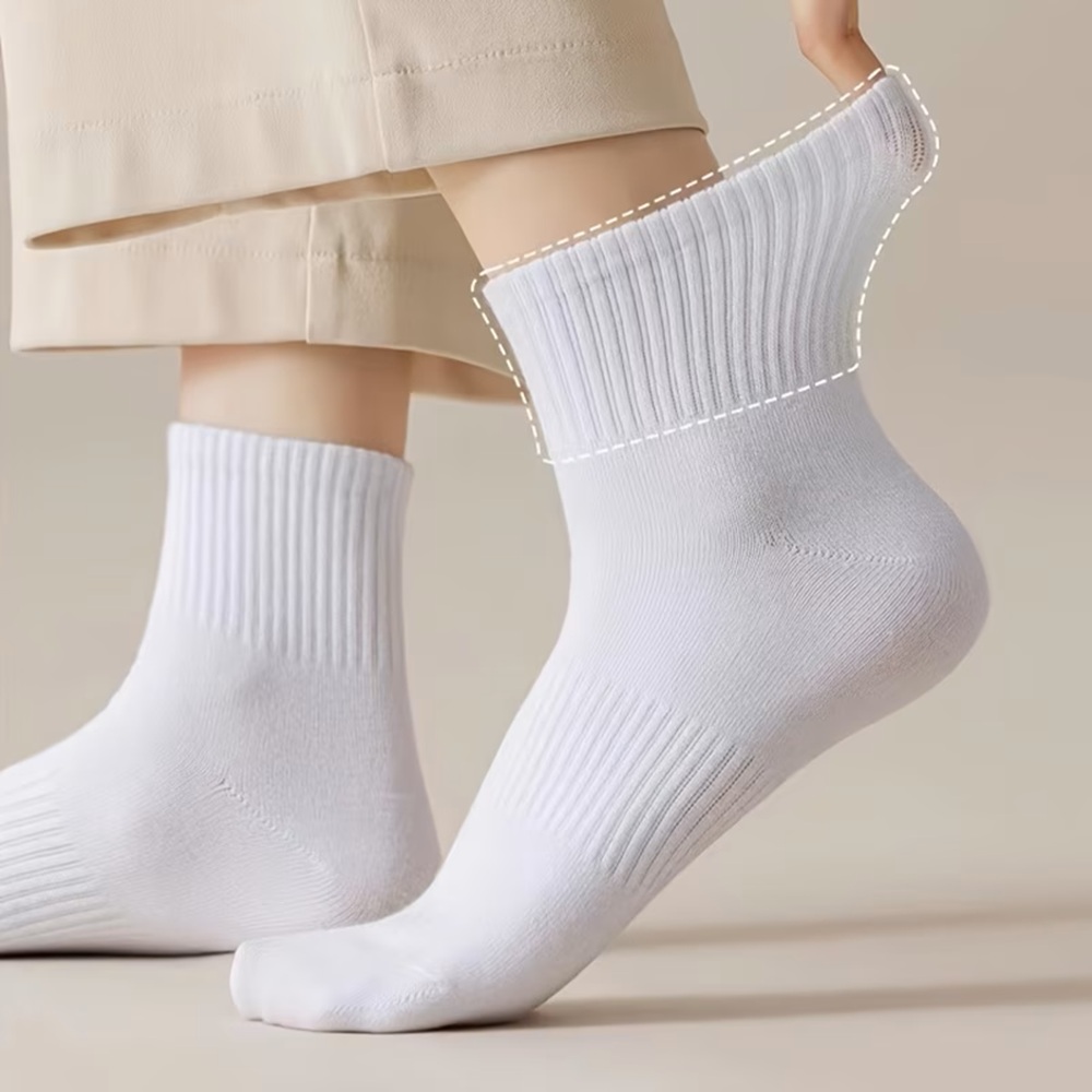 Cushioned Sole and Snug Arch Band