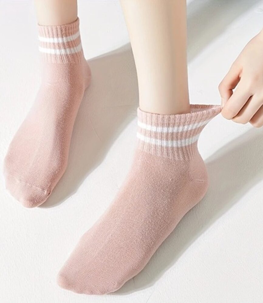 Durable Seamless Toe and Non-Slip Elastic Band