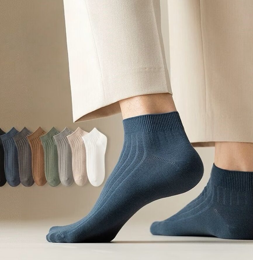 Men's Wide Ribbed Ankle Sock on Foot with 8-Color Swatch Palette