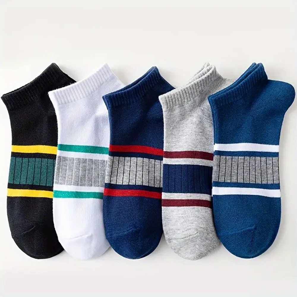 Ribbed Collar Elasticity and Moisture-Wicking Footbed