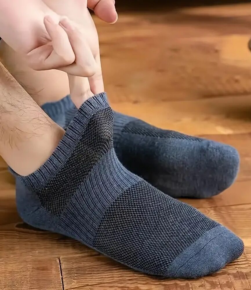 Anti-Blister Achilles Heel Tab and Padded Heel