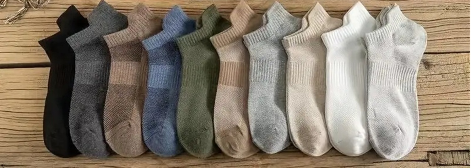 Seamless Toe Closure and Elastic Ribbed Cuff