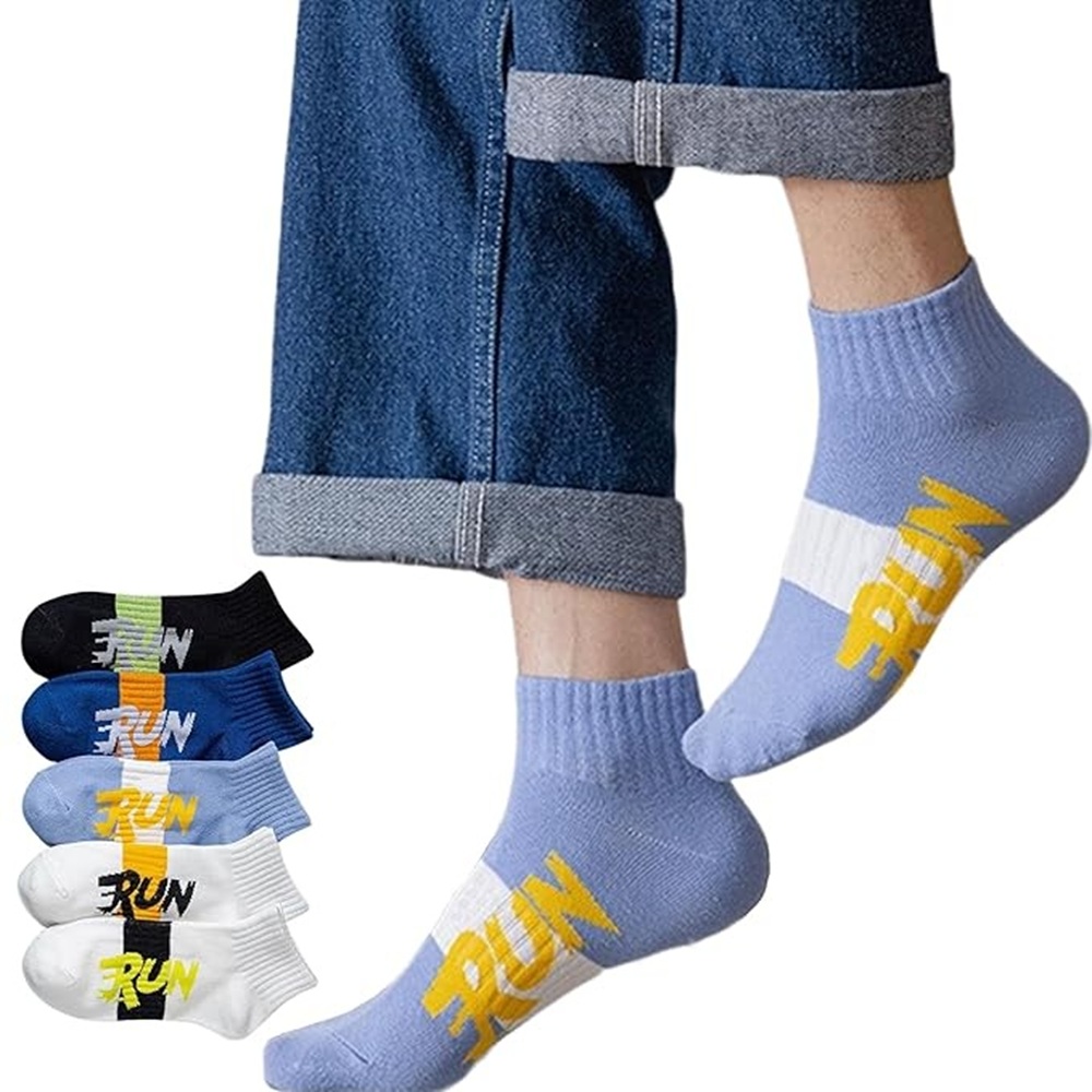 5 Pairs Men's RUN Athletic Graphic Ankle Socks on Foot and Display