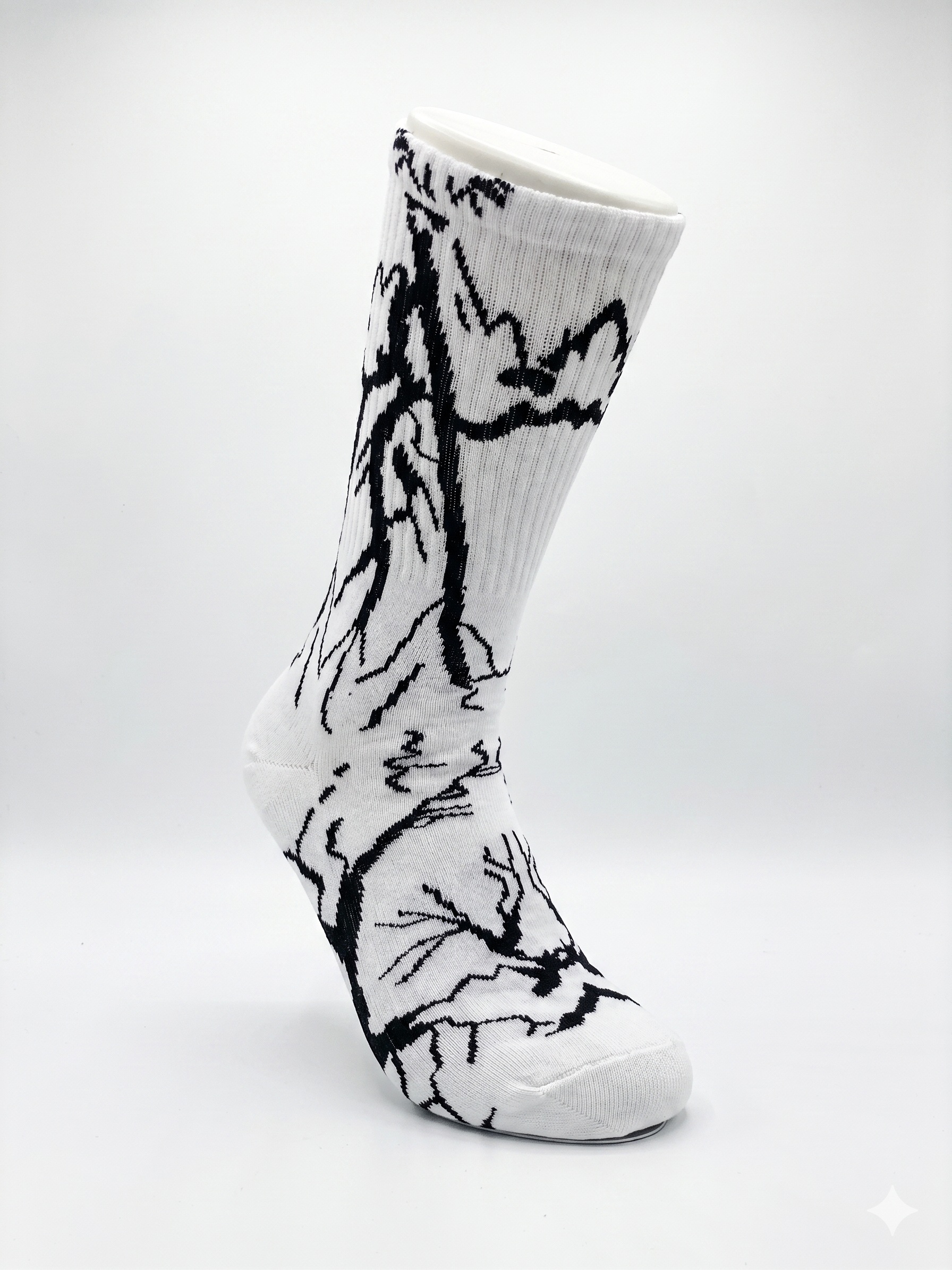 Men’s Streetwear Lightning Graphic Athletic Crew Socks – Classic White / Black